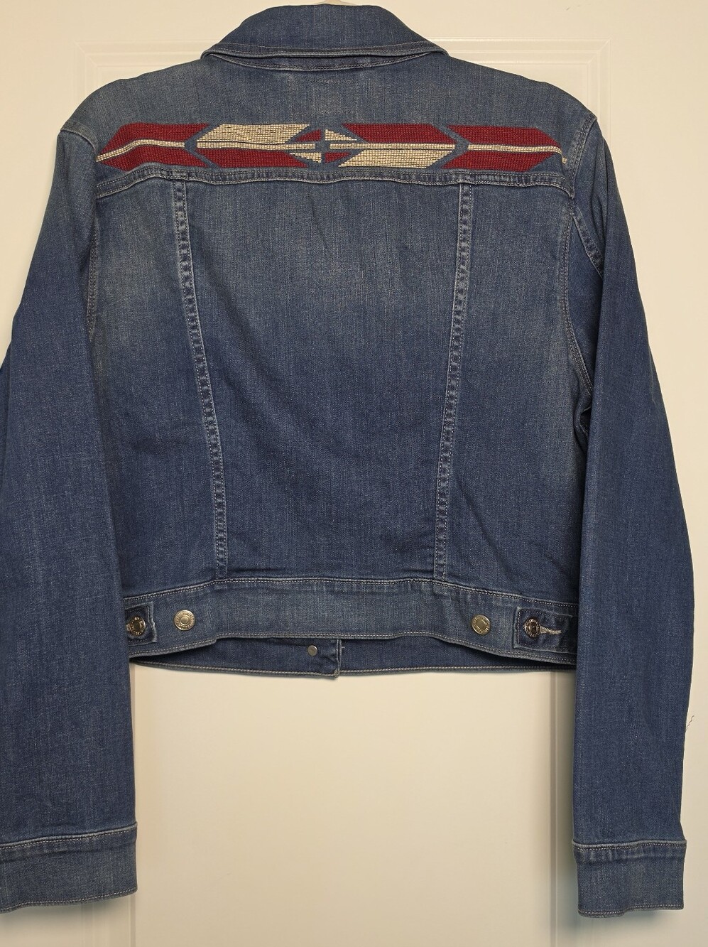 Levi’s Women’s Embroidered Western Denim Jacket XL Tribal Aztec Jean Jacket - Picture 3 of 14